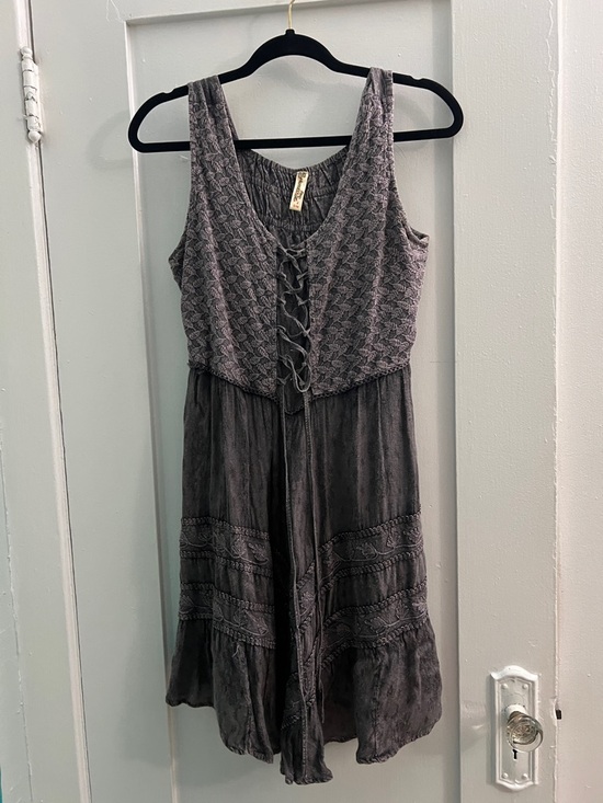 Shoreline Dresses & Skirts - Shoreline Charcoal Gray Lace-Up Midi Dress